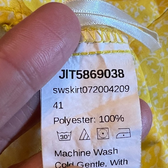 Small Yellow Shein Ditsy Floral Knot Side Wrap Skirt Juniors Womens Mini Ruffles - Picture 5 of 9